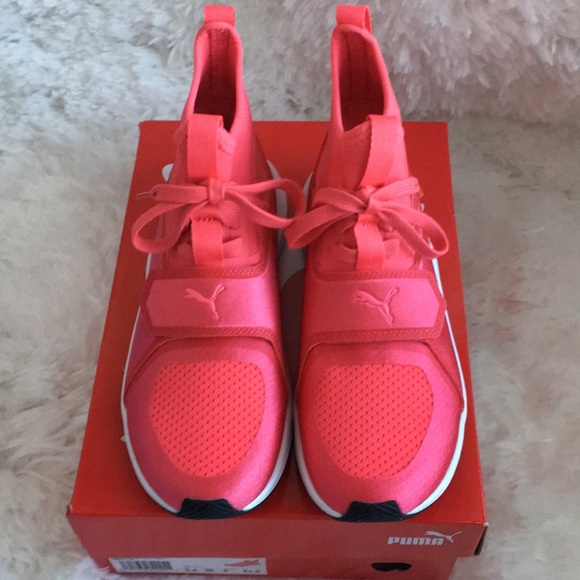 Selena Gomez’s Puma Phenom Training Shoe (Red) - Picture 4 of 8